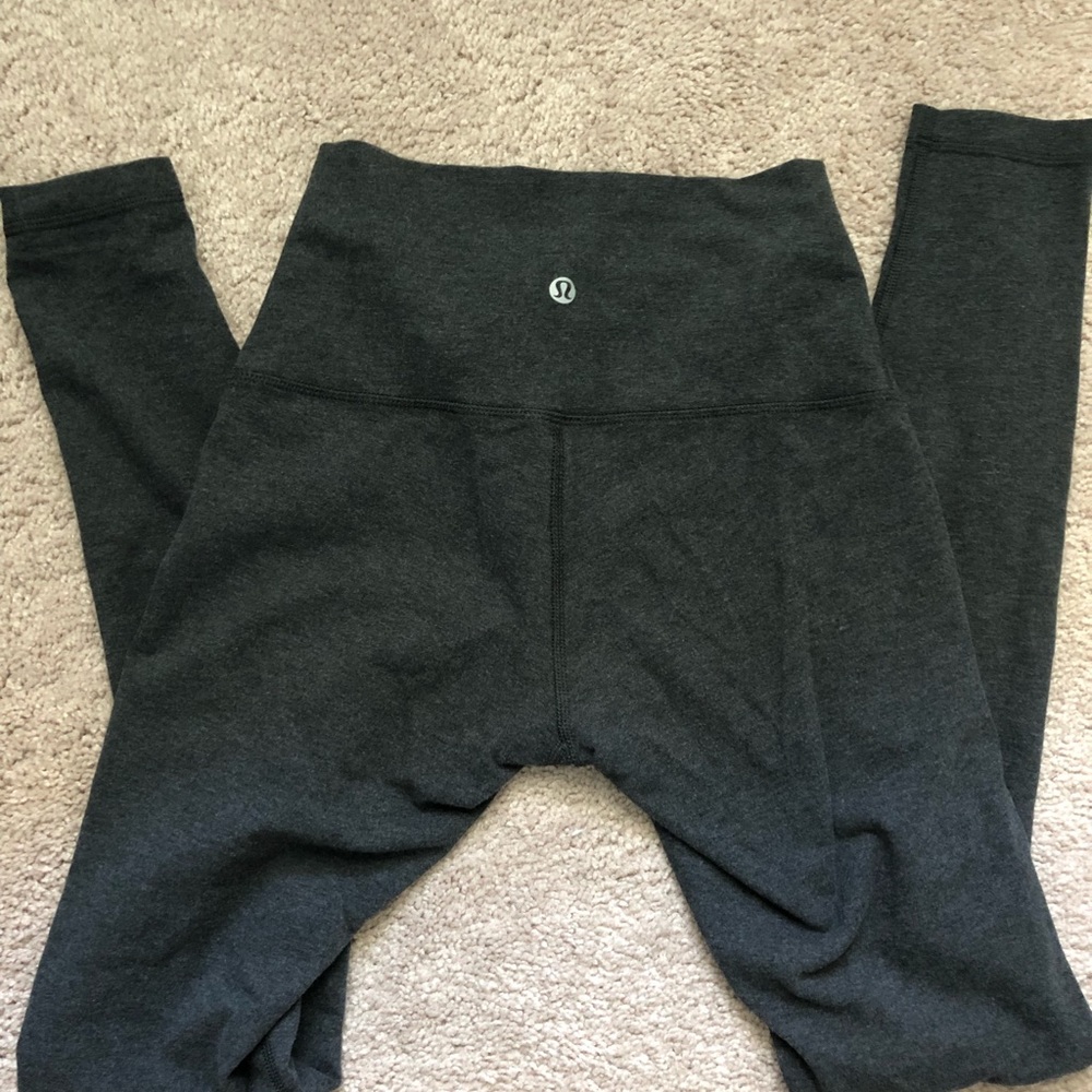 Like new Lululemon leggings.